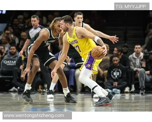 湖人对阵篮网精彩赛事直播全程回顾与分析